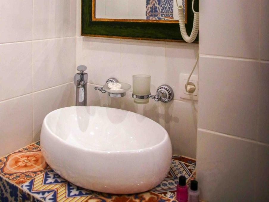 B&B Rooms Tbilisi Phòng bức ảnh